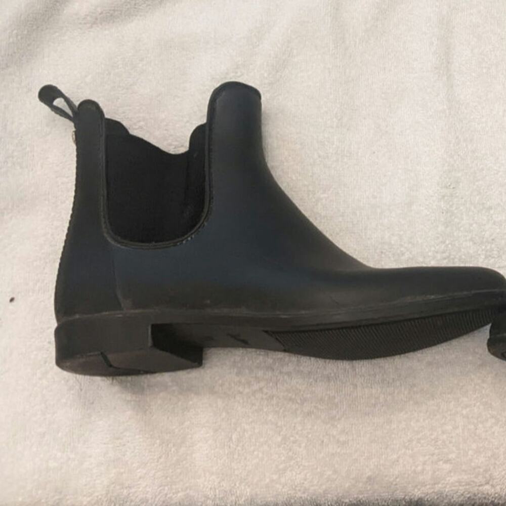 Sam Edelman Black Chelsea Ankle Boots, Size 10, Waterproof - Picture 4 of 7